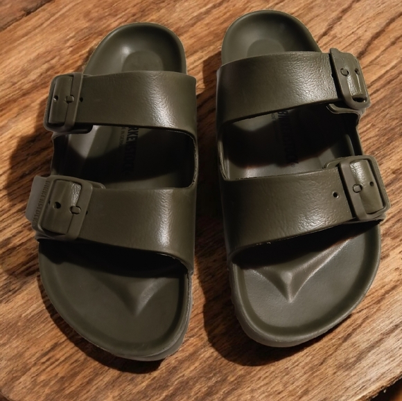Birkenstock Shoes - Birkenstock Women's / Men's Dark Green Sandals Size 39